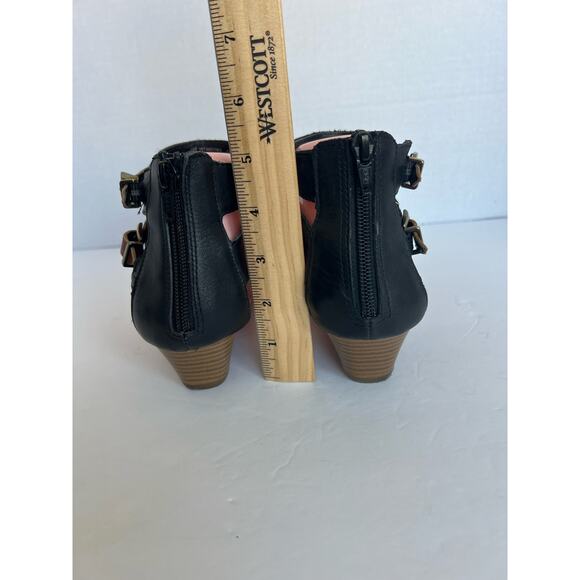 AEROSOLES Black and Brown Sandals - Picture 5 of 10